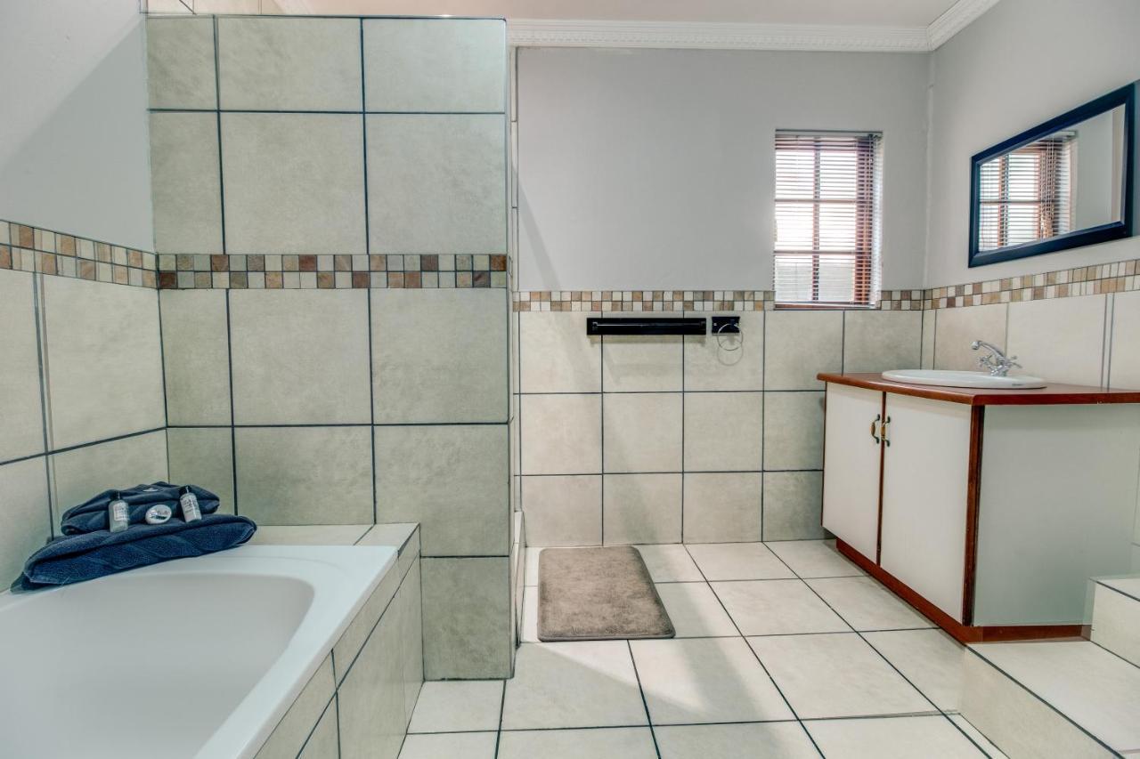 The Nightingale Guesthouse Bloemfontein Eksteriør bilde